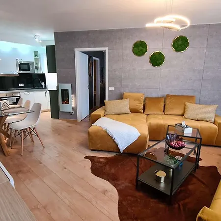 Saint George Palace Deluxe Collection בנסקו